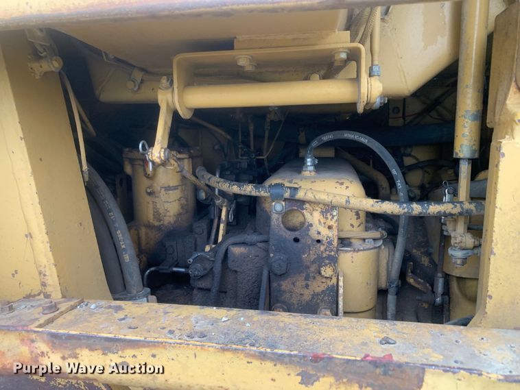 image for item DM7956 1987 Caterpillar 963 loader