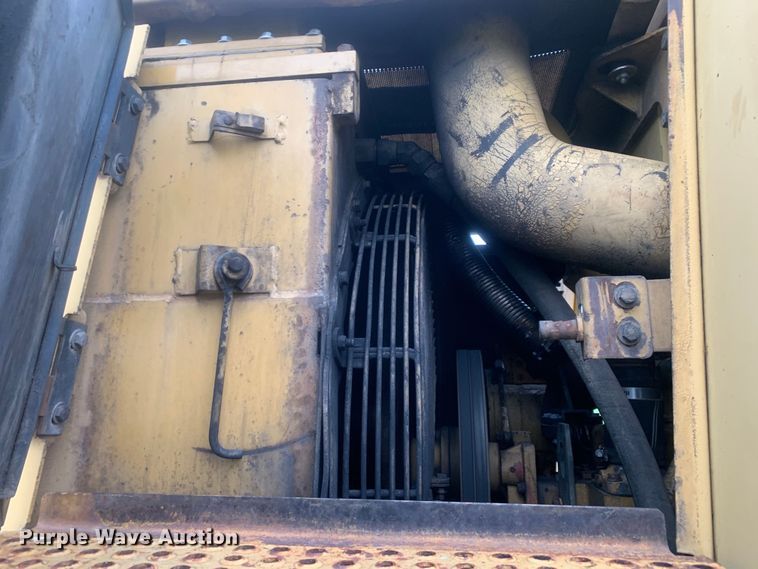 image for item DM7956 1987 Caterpillar 963 loader