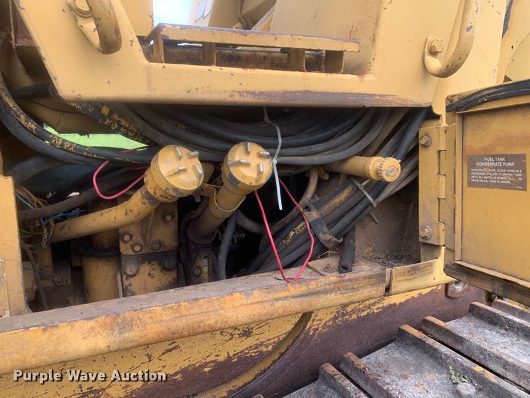 image for item DM7956 1987 Caterpillar 963 loader