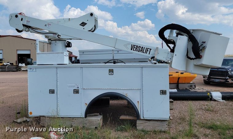 image for item DN6487 Knapheide  6133HC bucket truck bed 