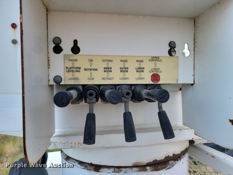 image for item DN6487 Knapheide  6133HC bucket truck bed 