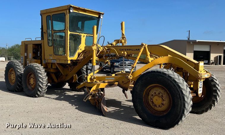 image for item DO2449 1983 Caterpillar 120G motor grader