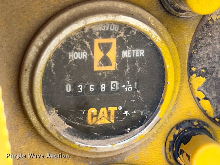 image for item DO2449 1983 Caterpillar 120G motor grader