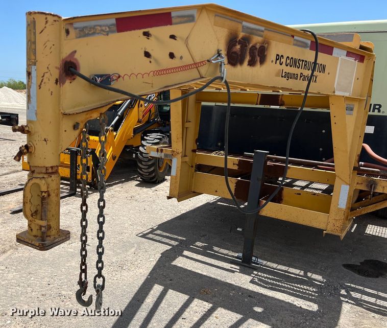 image for item DO2457 2000 Sullair  375 JD air compressor with trailer