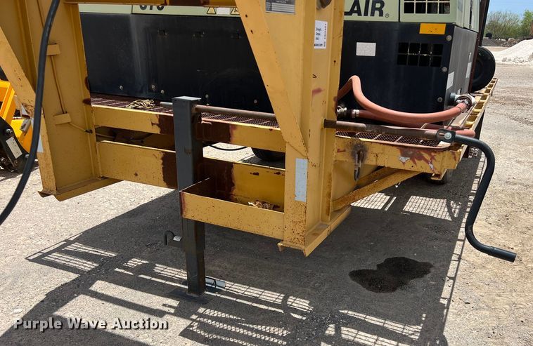 image for item DO2457 2000 Sullair  375 JD air compressor with trailer