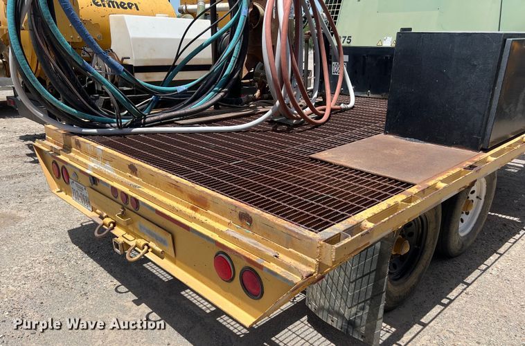 image for item DO2457 2000 Sullair  375 JD air compressor with trailer