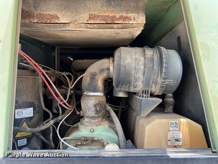 image for item DO2457 2000 Sullair  375 JD air compressor with trailer