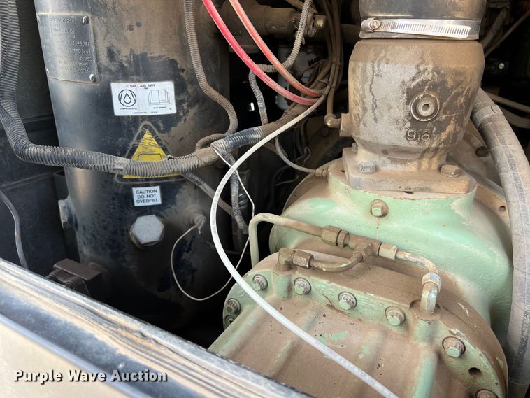 image for item DO2457 2000 Sullair  375 JD air compressor with trailer