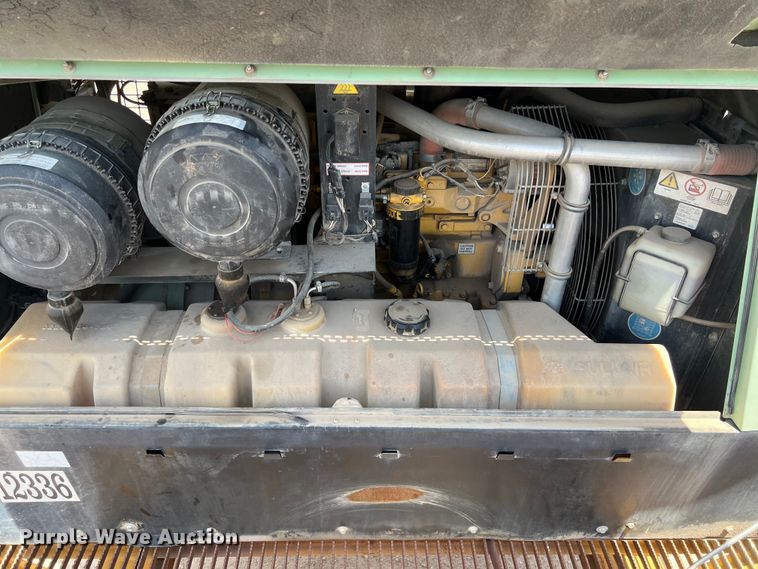 image for item DO2457 2000 Sullair  375 JD air compressor with trailer