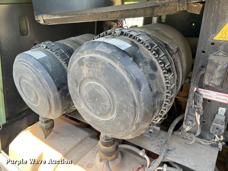 image for item DO2457 2000 Sullair  375 JD air compressor with trailer