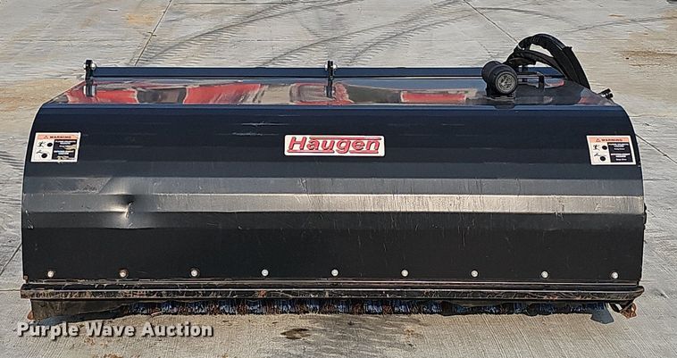 image for item DP6609 Haugen HPB72 skid steer broom