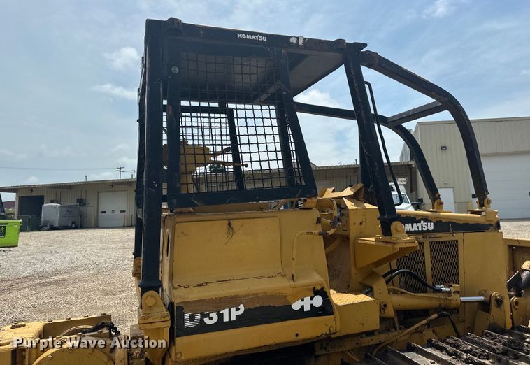 image for item DP8408 1982 Komatsu D31P-17 dozer