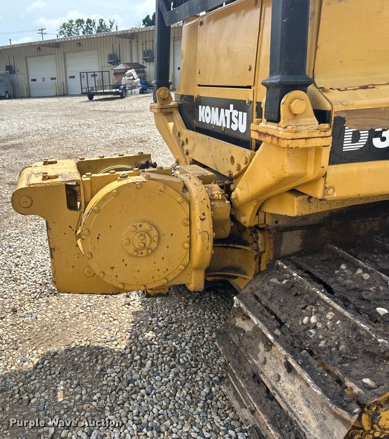 image for item DP8408 1982 Komatsu D31P-17 dozer