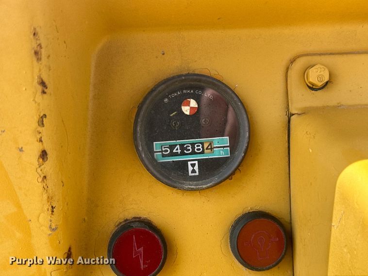 image for item DP8408 1982 Komatsu D31P-17 dozer