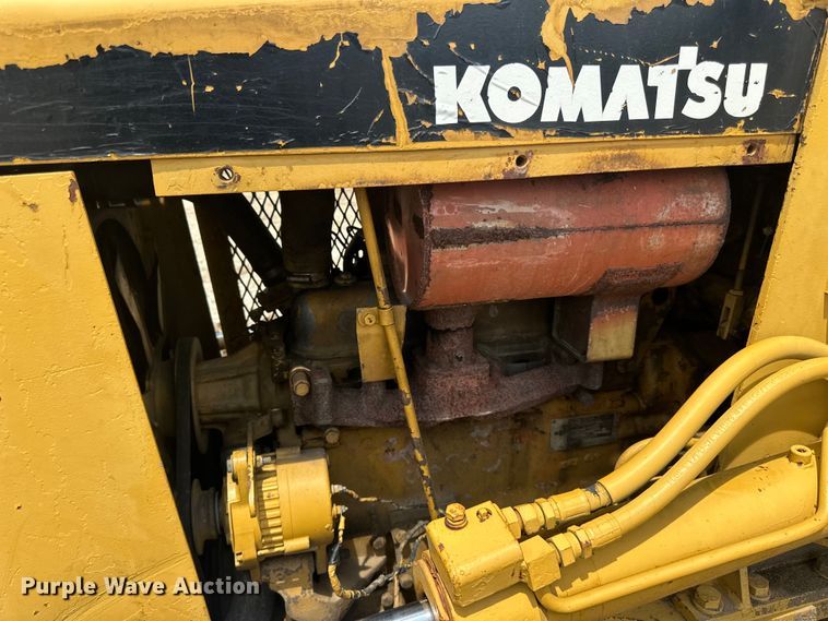 image for item DP8408 1982 Komatsu D31P-17 dozer