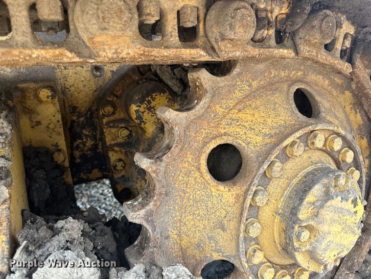 image for item DP8408 1982 Komatsu D31P-17 dozer