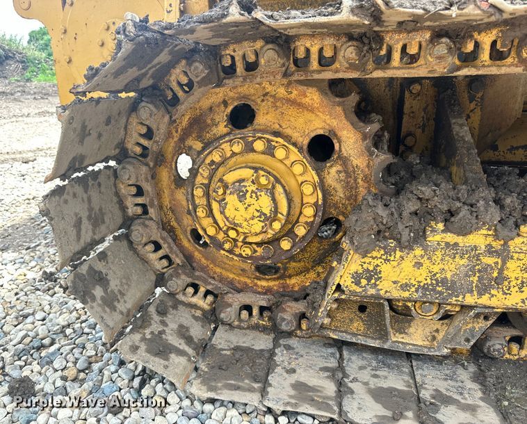 image for item DP8408 1982 Komatsu D31P-17 dozer