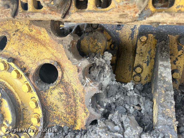 image for item DP8408 1982 Komatsu D31P-17 dozer