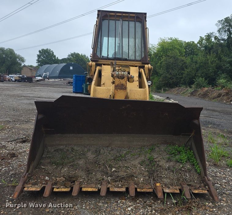 image for item DQ4527 1990 Caterpillar 953 loader