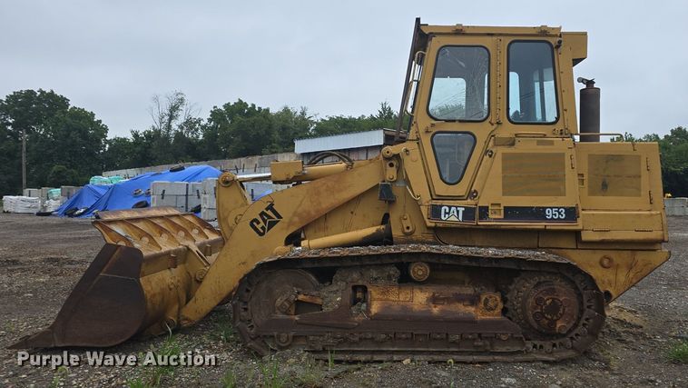 image for item DQ4527 1990 Caterpillar 953 loader