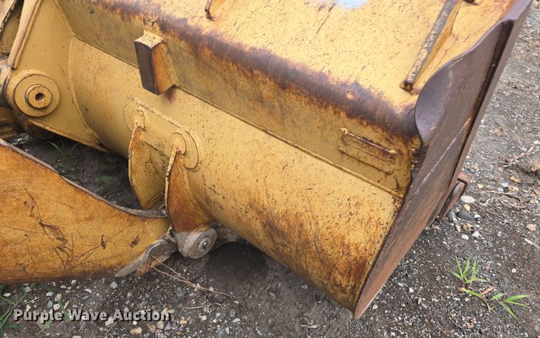 image for item DQ4527 1990 Caterpillar 953 loader