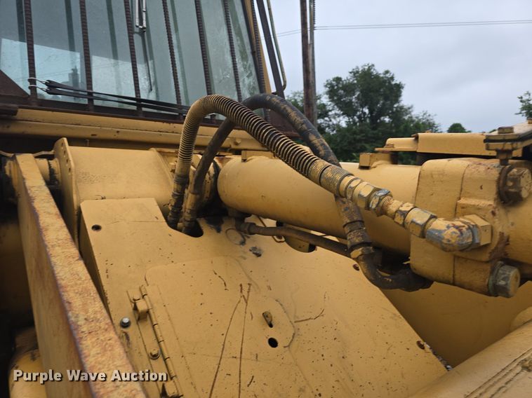 image for item DQ4527 1990 Caterpillar 953 loader