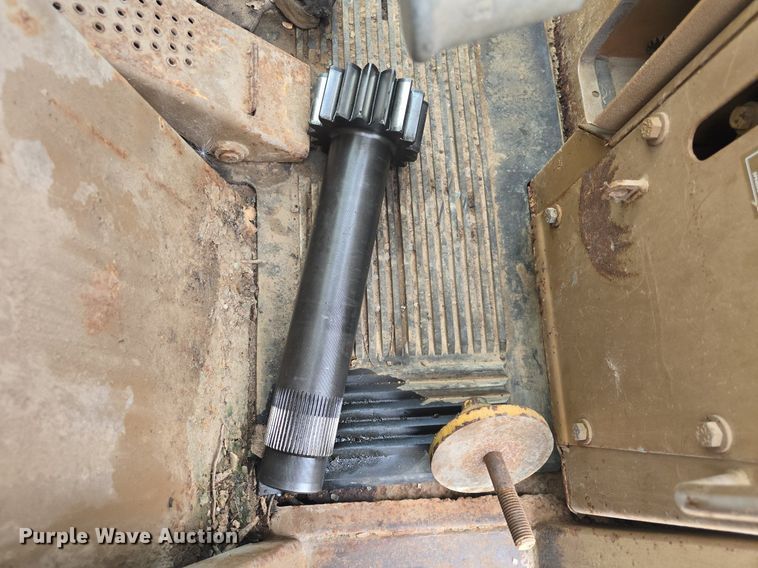 image for item DQ4527 1990 Caterpillar 953 loader