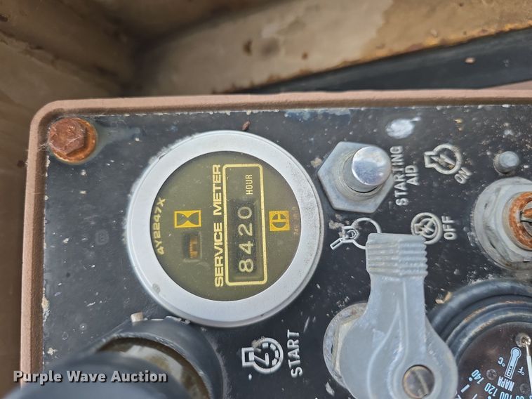 image for item DQ4527 1990 Caterpillar 953 loader