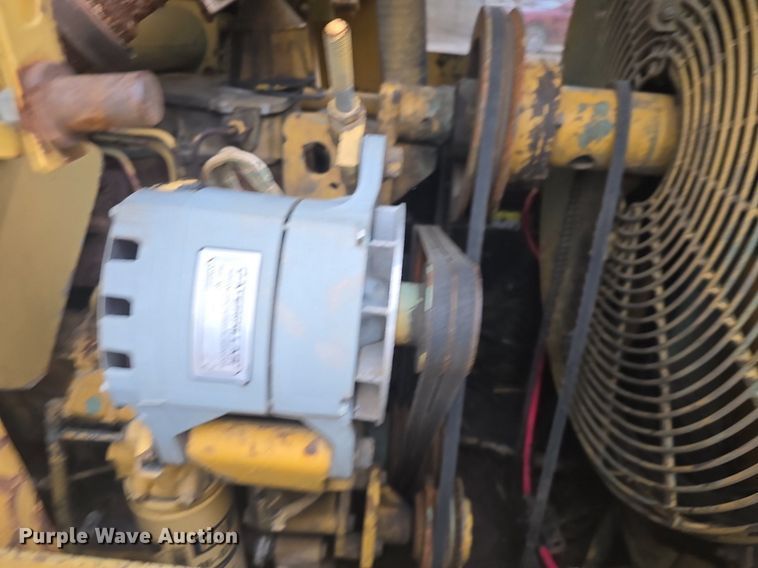 image for item DQ4527 1990 Caterpillar 953 loader