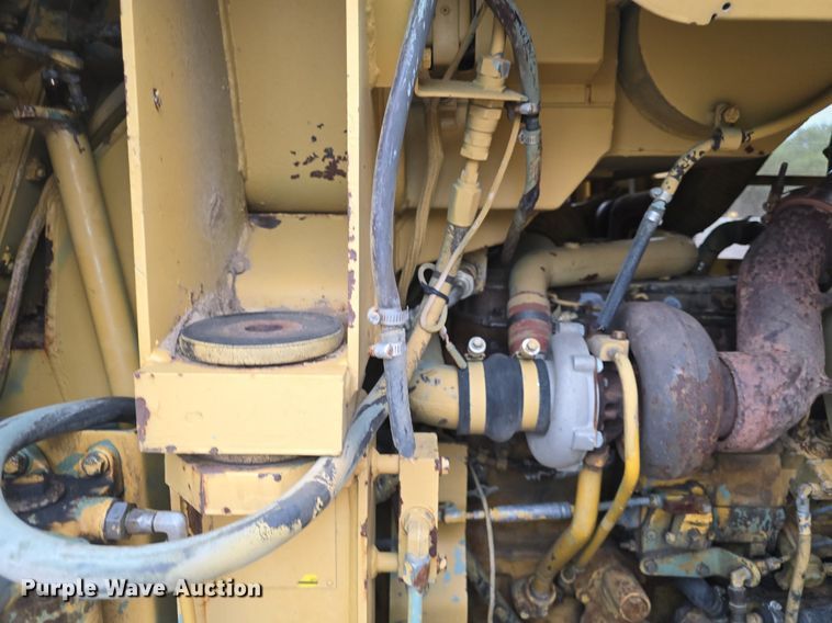 image for item DQ4527 1990 Caterpillar 953 loader