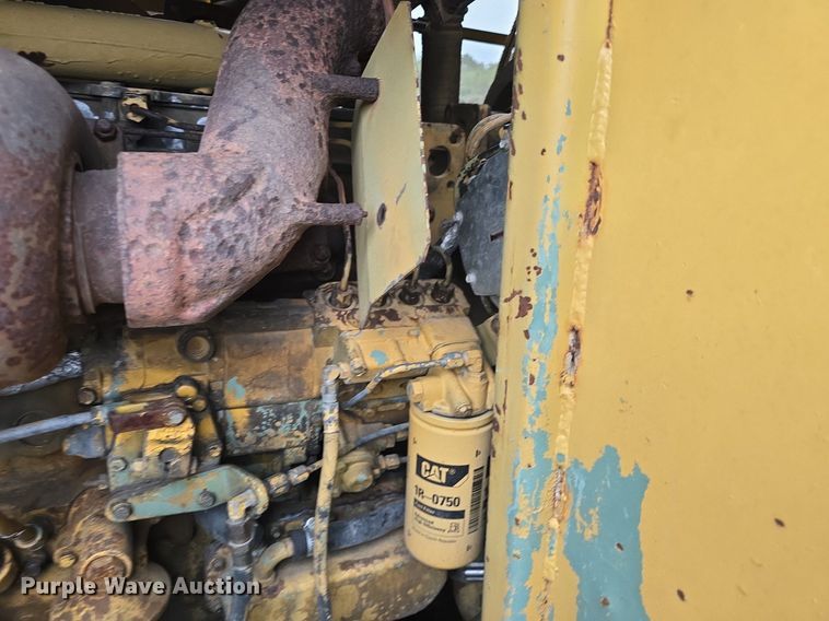 image for item DQ4527 1990 Caterpillar 953 loader