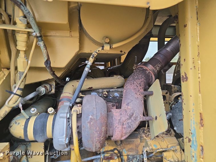 image for item DQ4527 1990 Caterpillar 953 loader