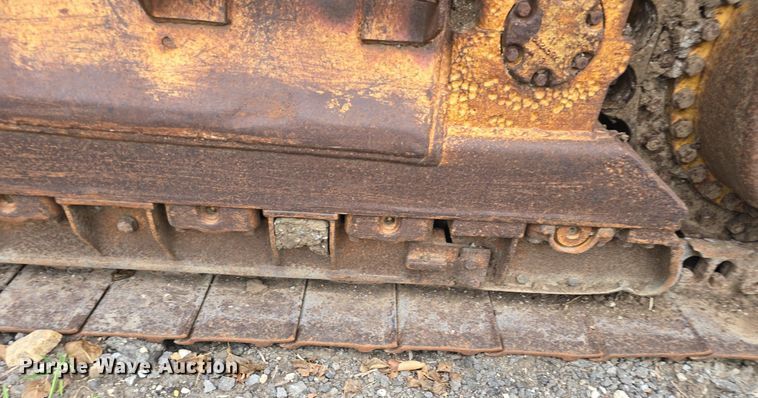 image for item DQ4527 1990 Caterpillar 953 loader