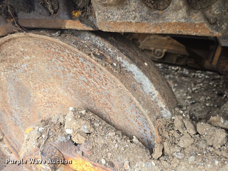 image for item DQ4527 1990 Caterpillar 953 loader