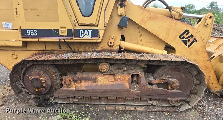 image for item DQ4527 1990 Caterpillar 953 loader