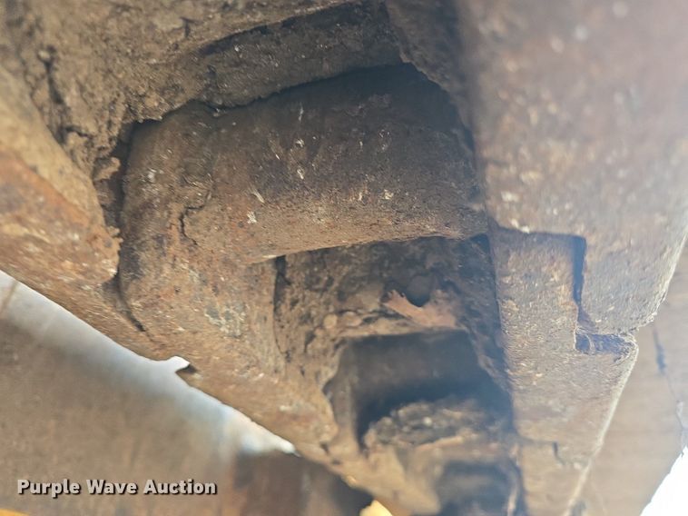 image for item DQ4527 1990 Caterpillar 953 loader