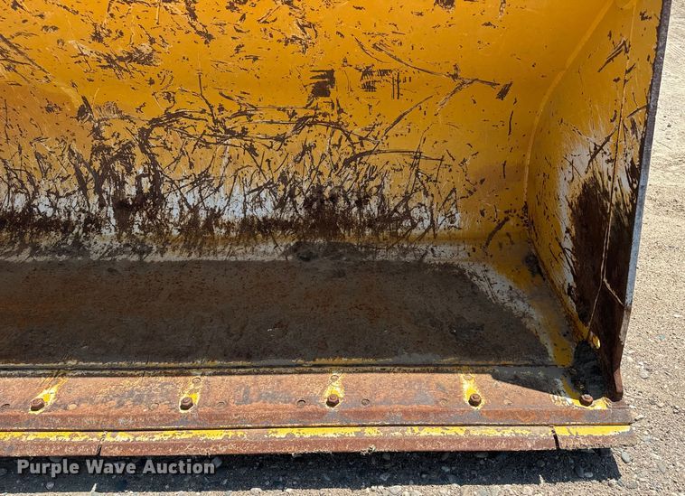 image for item DQ6924 2008 Volvo L90F wheel loader