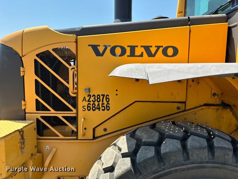 image for item DQ6924 2008 Volvo L90F wheel loader
