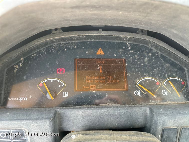 image for item DQ6924 2008 Volvo L90F wheel loader