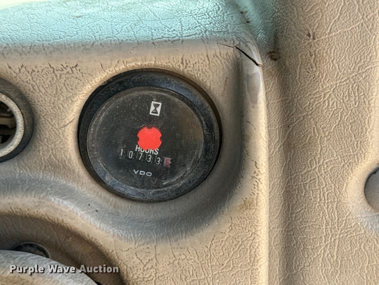 image for item DQ6924 2008 Volvo L90F wheel loader