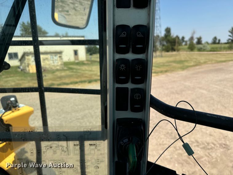 image for item DQ6924 2008 Volvo L90F wheel loader