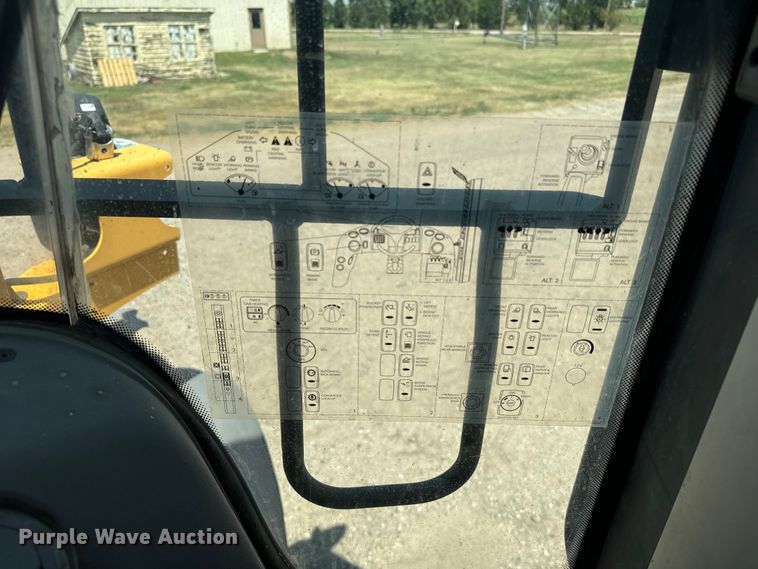 image for item DQ6924 2008 Volvo L90F wheel loader