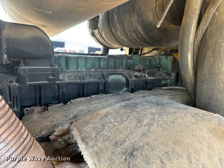 image for item DQ6924 2008 Volvo L90F wheel loader