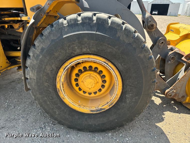 image for item DQ6924 2008 Volvo L90F wheel loader