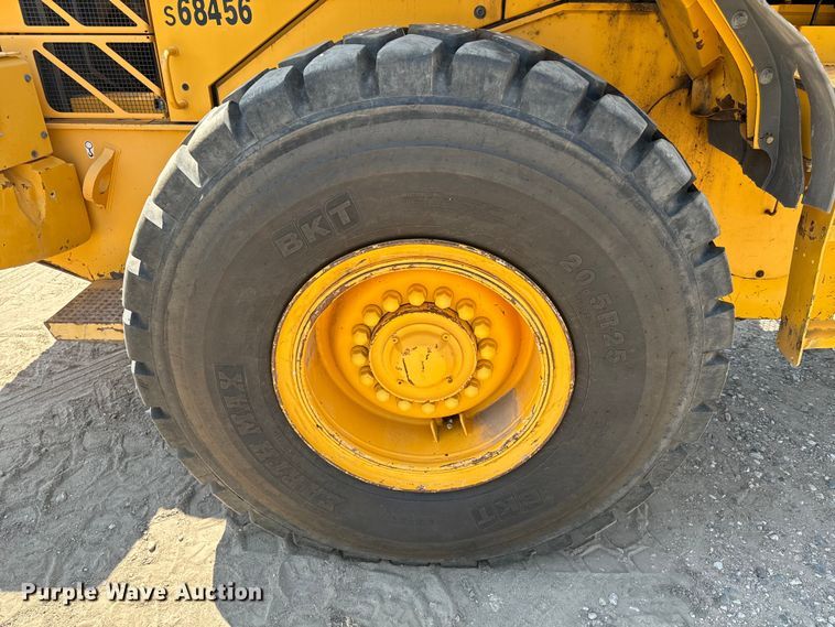 image for item DQ6924 2008 Volvo L90F wheel loader