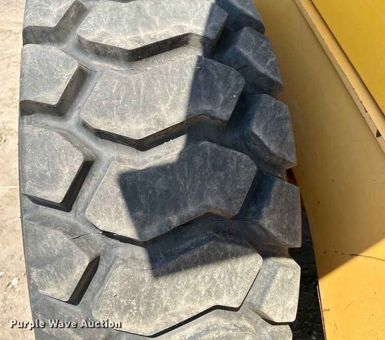 image for item DQ6924 2008 Volvo L90F wheel loader