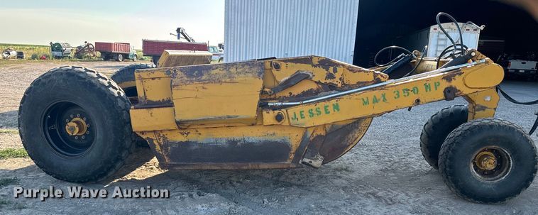 image for item DQ6939 1980 Ashland Industries I-110 scraper