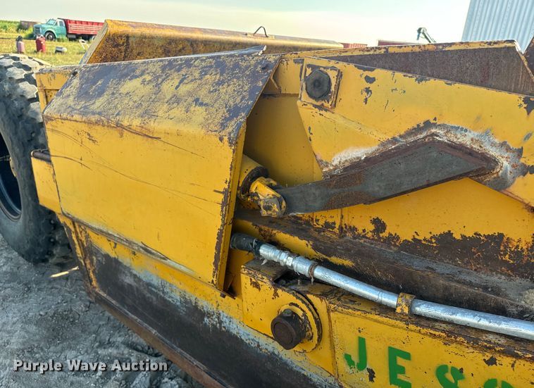 image for item DQ6939 1980 Ashland Industries I-110 scraper