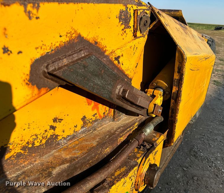 image for item DQ6939 1980 Ashland Industries I-110 scraper