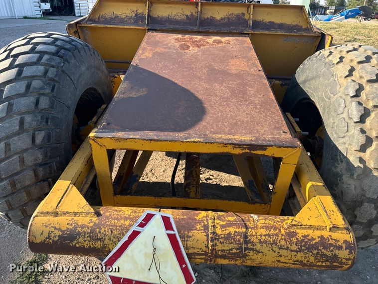 image for item DQ6939 1980 Ashland Industries I-110 scraper